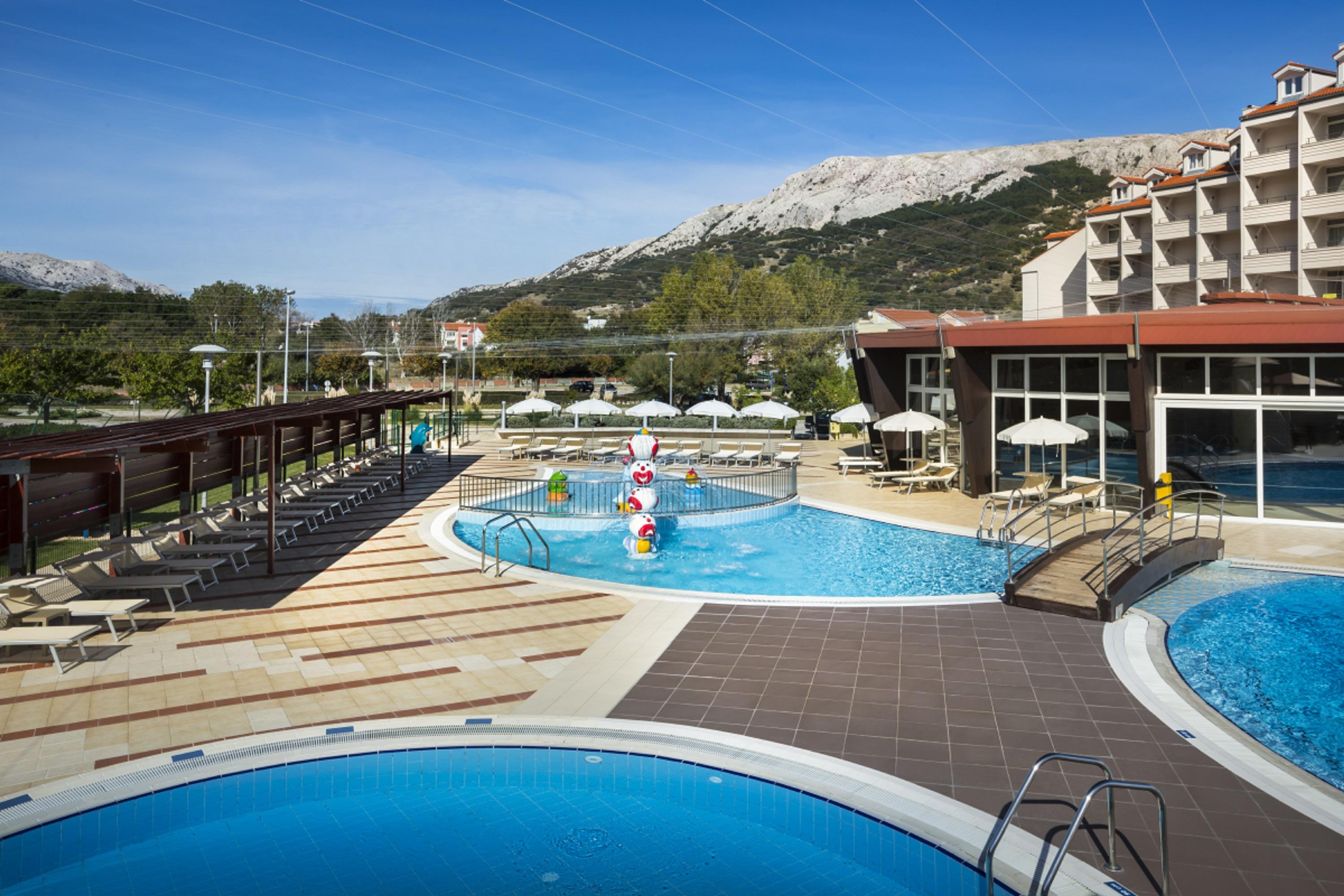 Sunny Baska Hotel Exterior photo