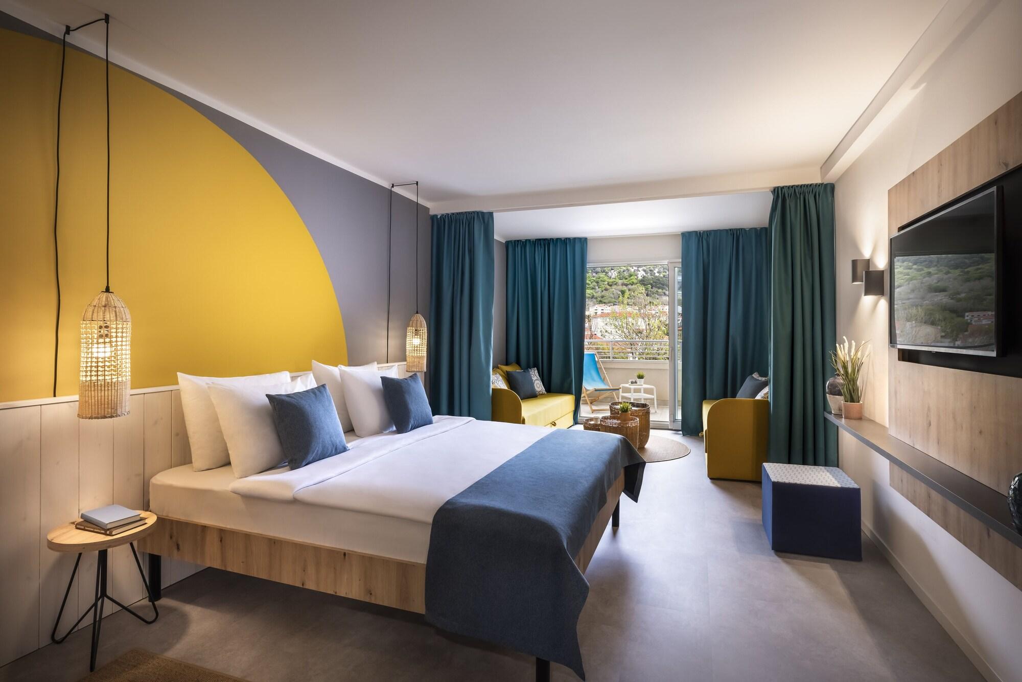 Sunny Baska Hotel Exterior photo